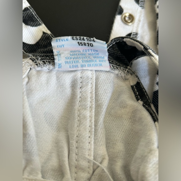 VINTAGE BABY GUESS Sz 24 Months Denim Overalls BLACK/WHITE DAISY PRINTS POCKETS - Picture 7 of 7